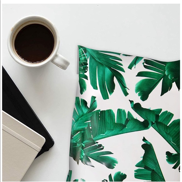 25💮 10 x 13 in. Poly Mailer |  Self Seal - Picture 2 of 4